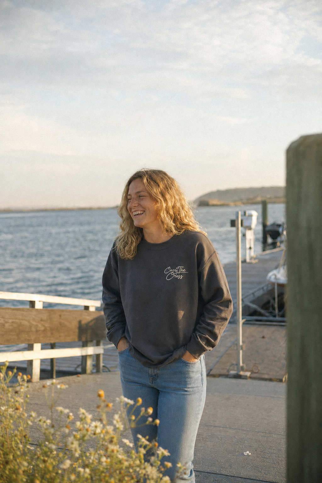 CTC approved model | pixels:49bab874b010fbeff894c22071faf5af90bdd439c08beaf9a79937ba05aed461 | CTC-055 | Proverbs 16:3 Crew | color:Dark Heather | side:front